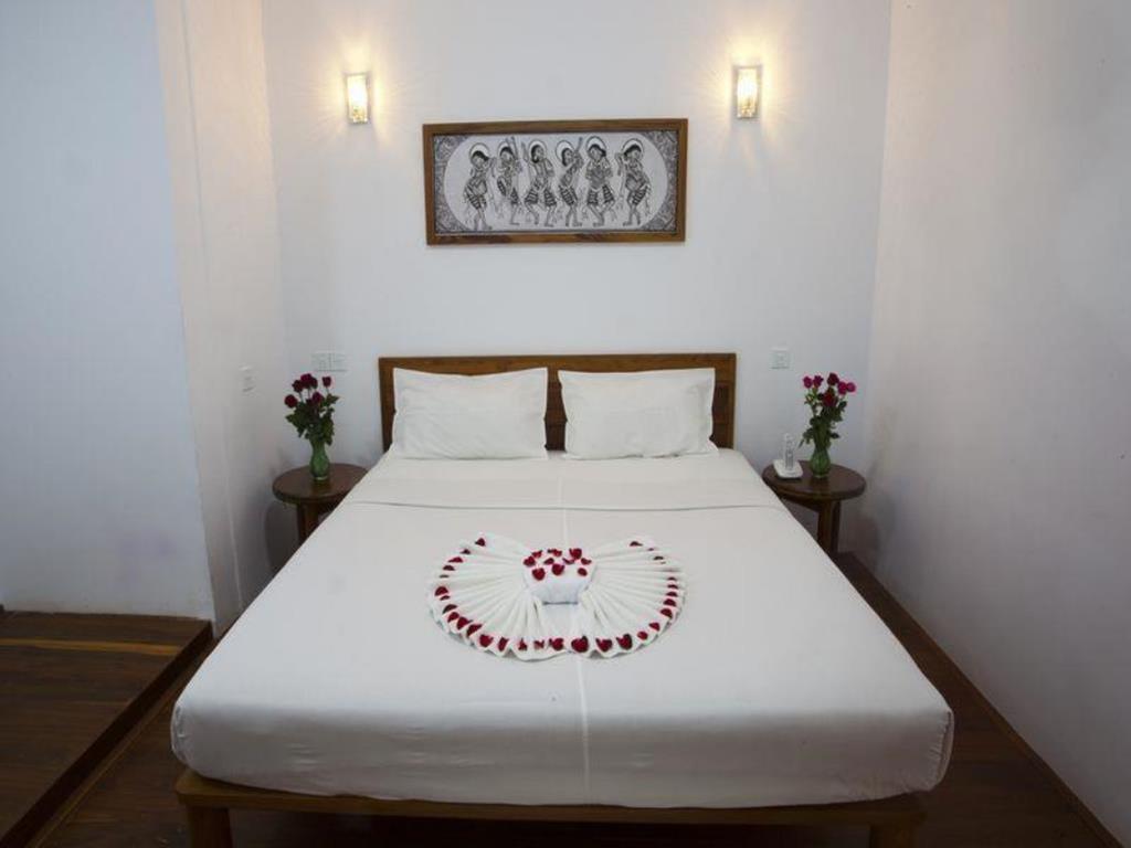 New Wave 1 Guesthouse Баган Екстериор снимка